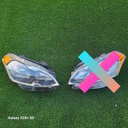 2012-2013 Kia SOUL Passenger Headlight
