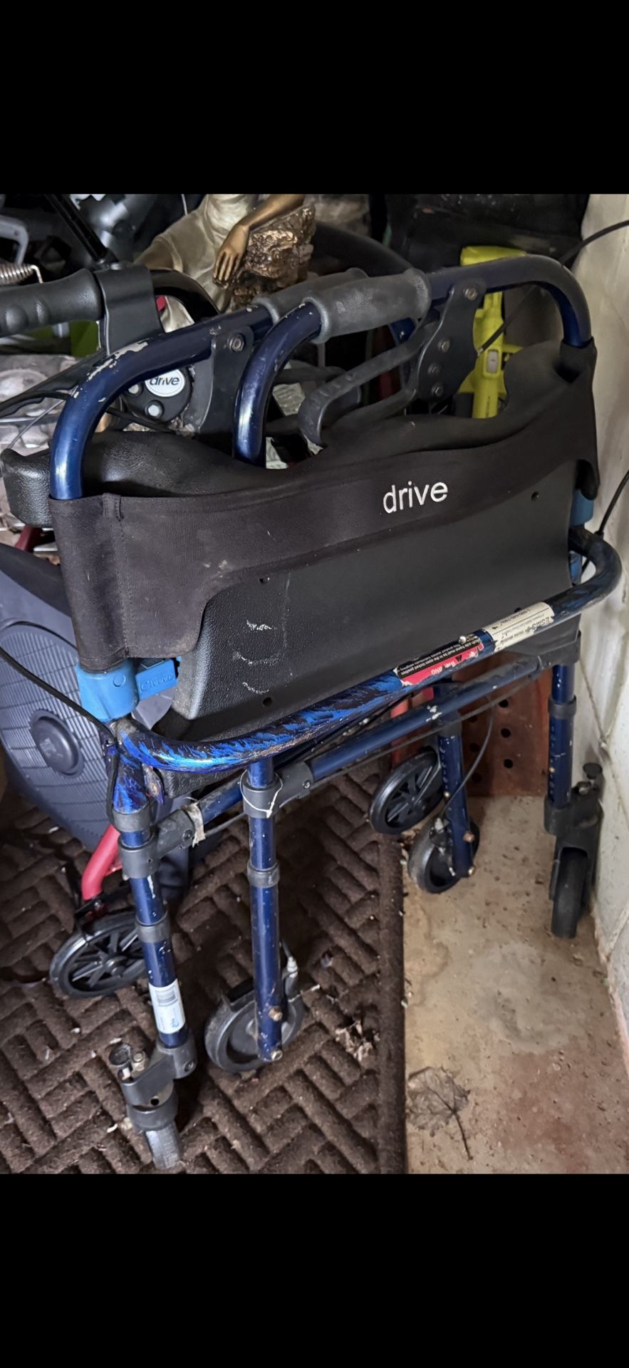 The image shows a Drive Medical Clever Lite Rollator Walker,