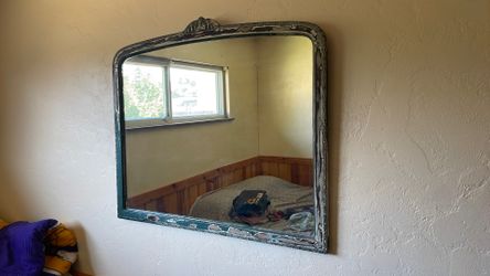 ANTIQUE MIRROR