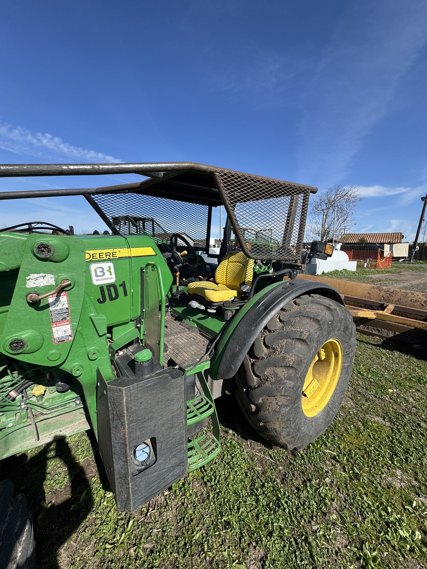 John Deere 5115ML