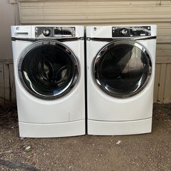 GE WASHER AND DRYER Gas SET