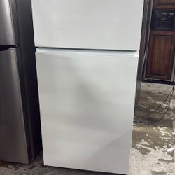 Whirlpool Top Freezer Refrigerator 
