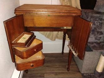 Vintage 1930's Singer Sewing Machine Cabinet No. 47