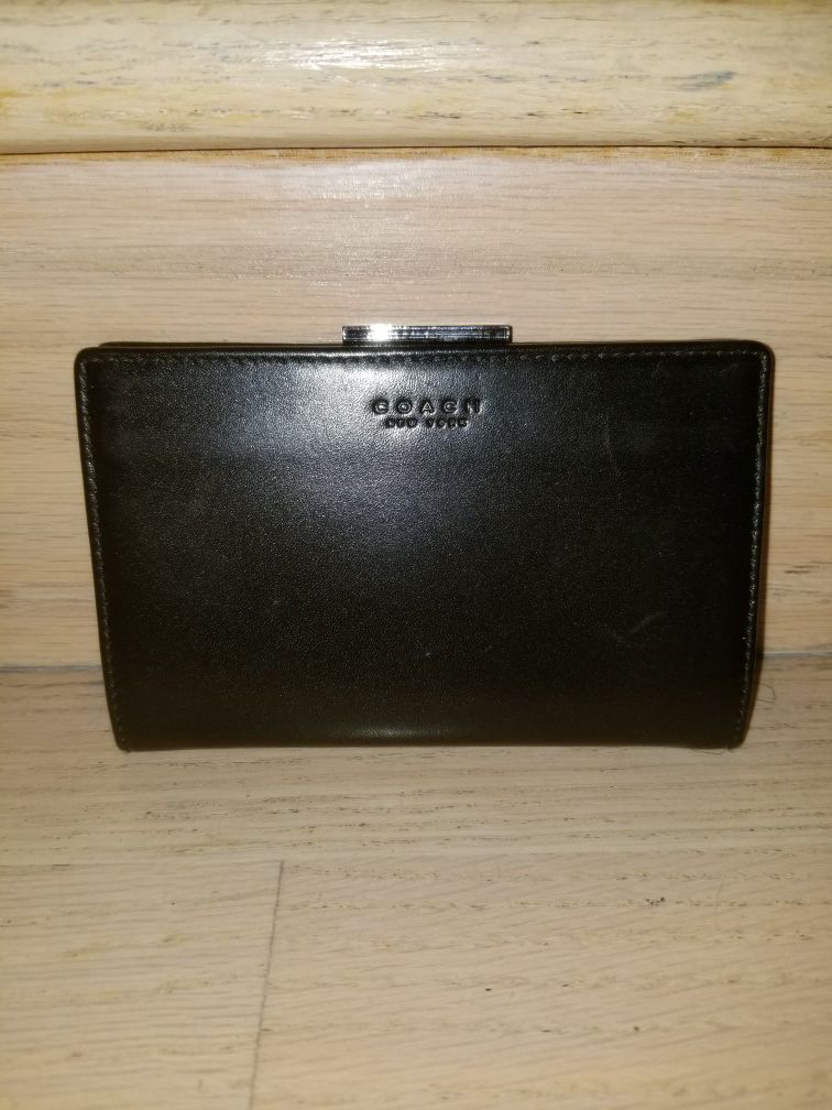 Small coach wallet black