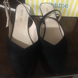 Women’s shoes