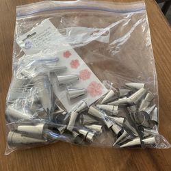 Lots of icing tips 57 cake decorating