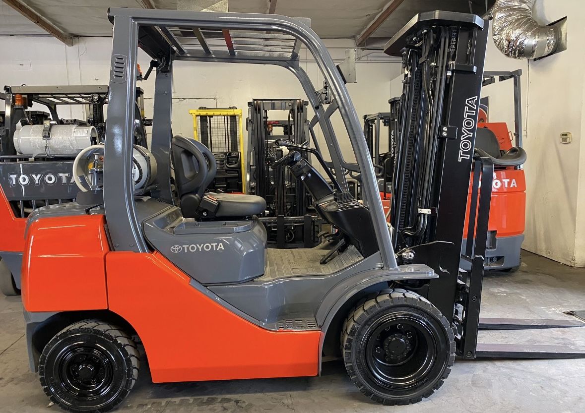 2018 Toyota 8FGU25 Forklift