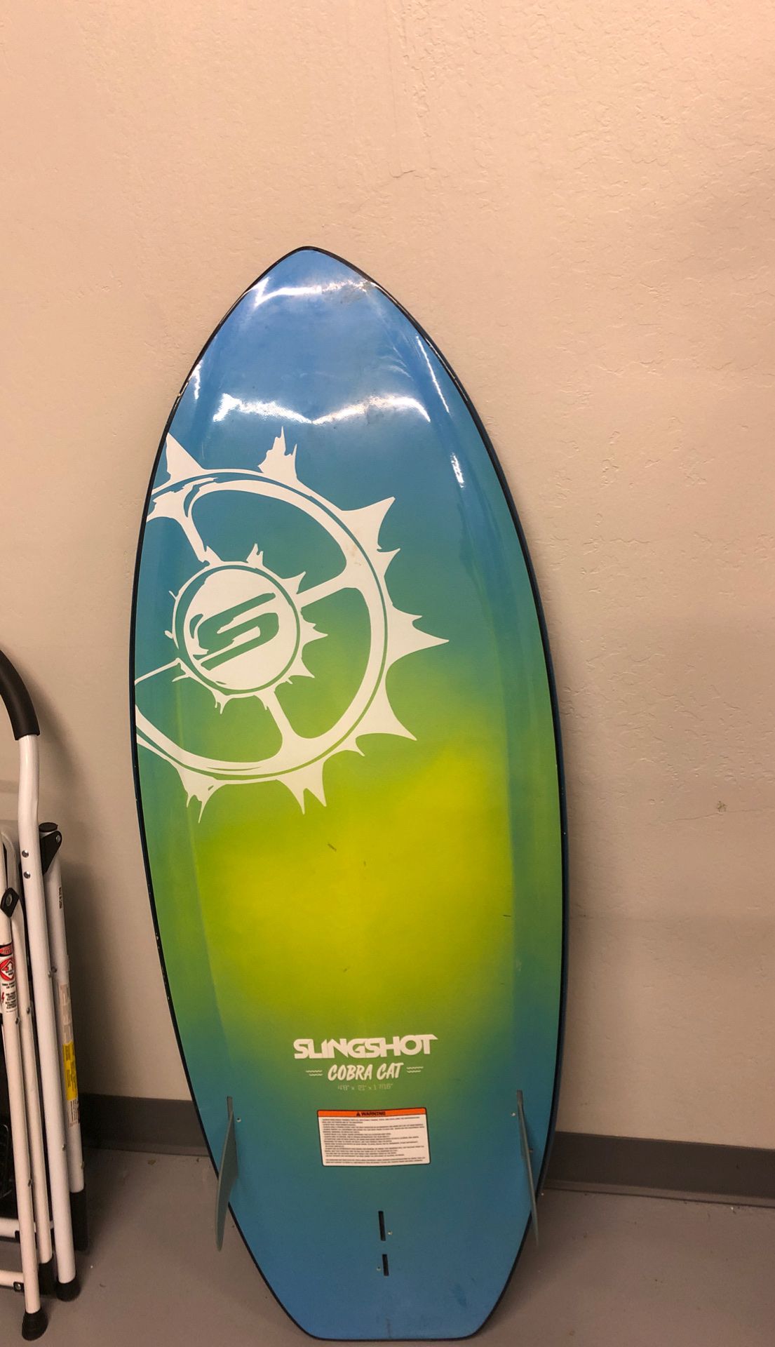 Slingshot wake-surf board