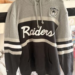 Raider Pullover
