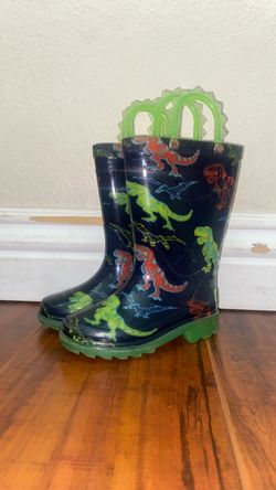 Rain boots 6c