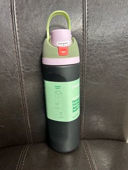 Owala FreeSip 24 oz Water Bottle