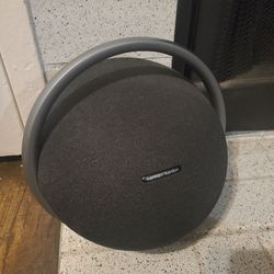 Harmon kardon speaker