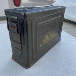 WW2 US MILITARY BOX