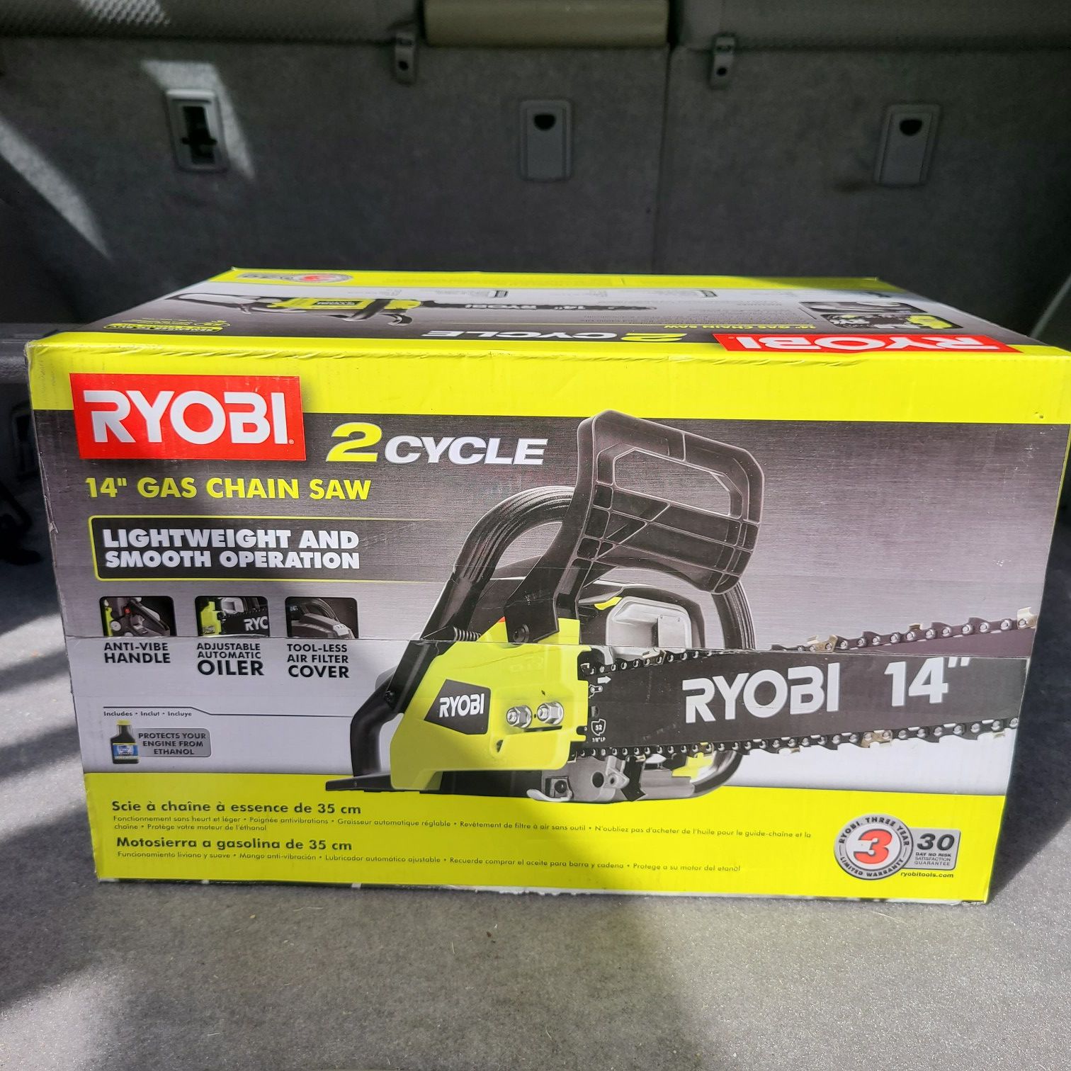 Brand new RYOBI 14 inch Chainsaw, Gas 2 cycle 37cc engine