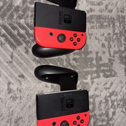Nintendo Switch Joycons And Joycon Grip