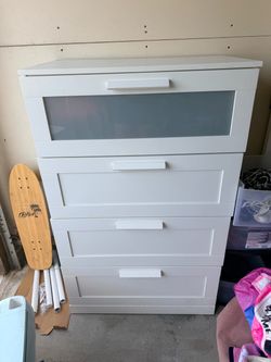 IKEA brimnes 4- drawer dresser