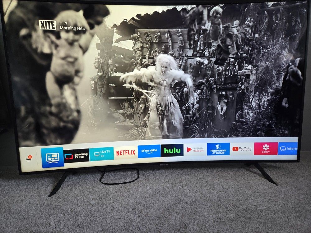 Samsung 65"Carved 4k Smart Tv UN65NU7300