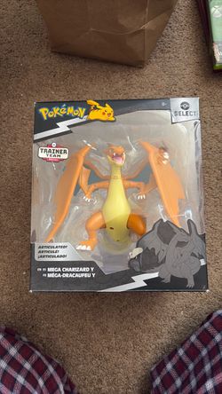 Pokémon Select Mega Charizard Y Action Figure