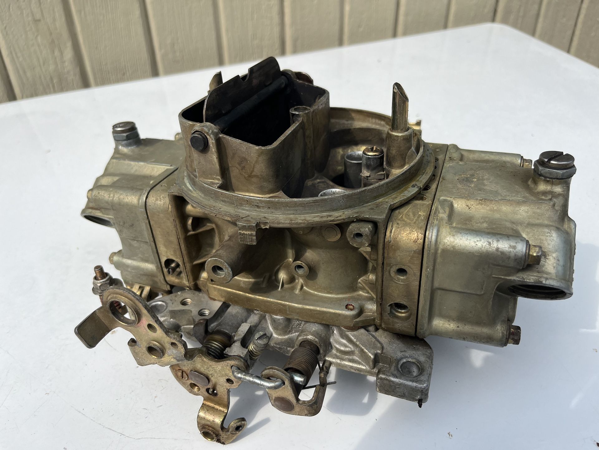 Holley 4777 4 Barrel Double Pump Carburetor 650CFM Manual Choke