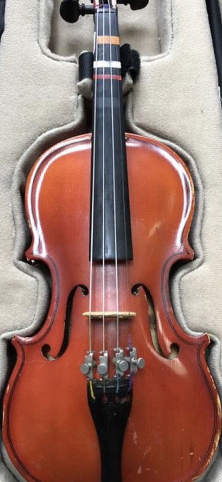1/10 Violin (very good tone, equipped with newer strings, just need a bow)