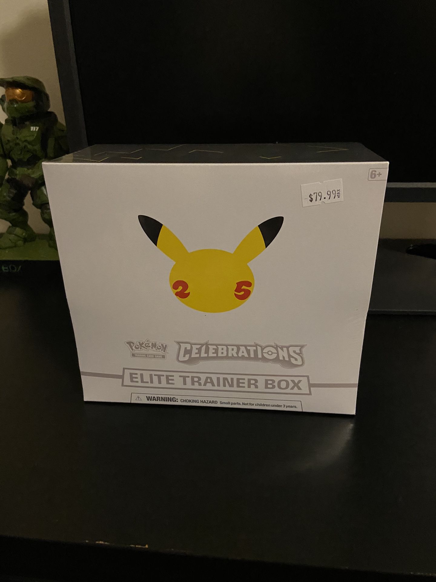 Pokémon Pikachu Elite Trainer Box 