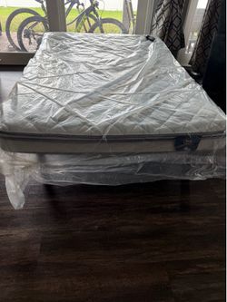 New Serta Daviana’s mattress and adjustable base
