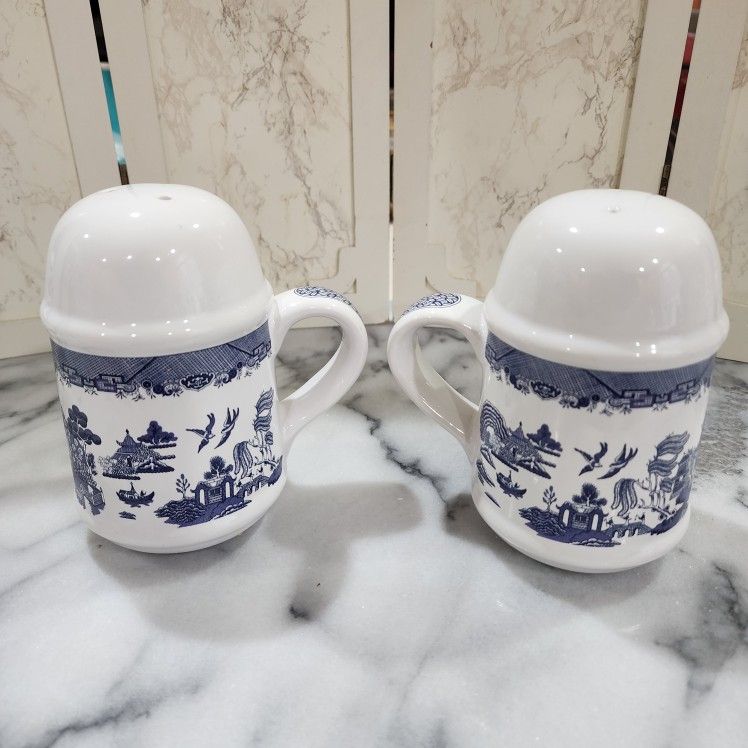 Vintage Blue Willow Pantry Collection Salt And Pepper Shakers