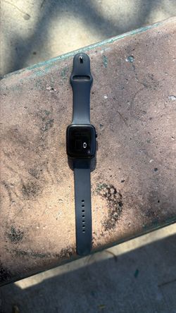Apple Watch SE 3 (GPS + Cellular Unlocked) 44mm