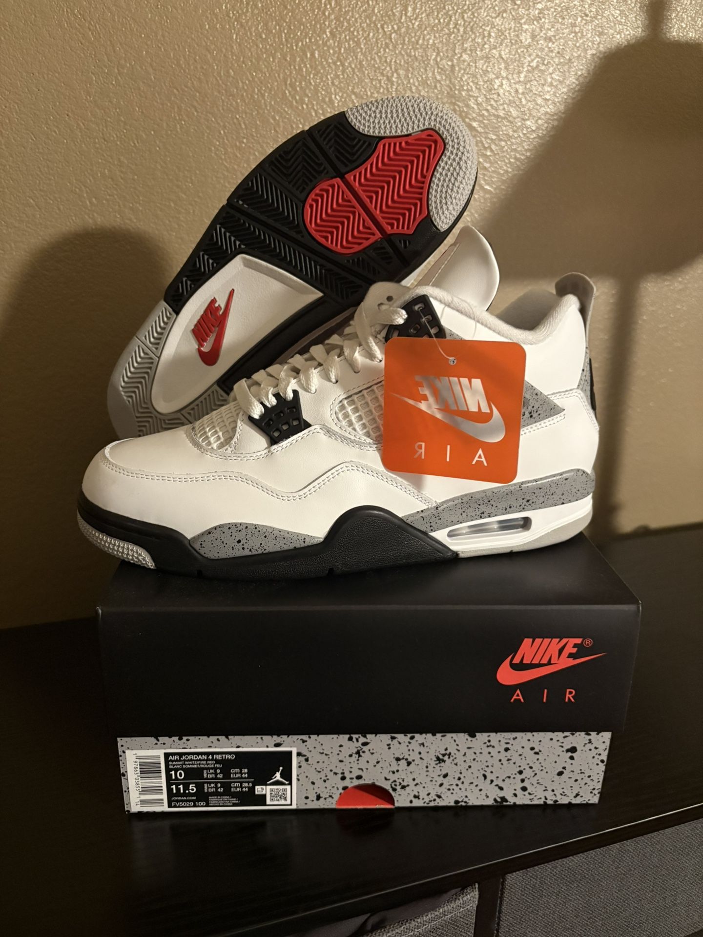 Jordan 4 White Cement 