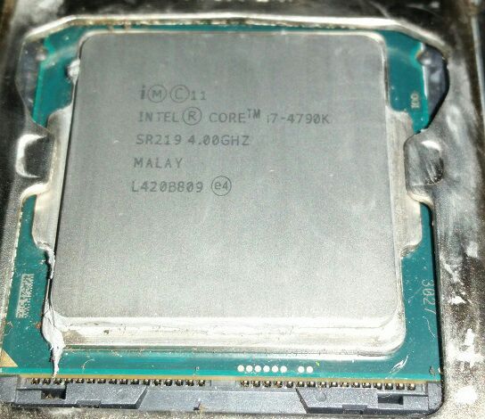 Intel i7490K CPU with heatsink/cooler