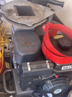 Little Wonder 14 Hp Leaf Vaccum With Attachments 