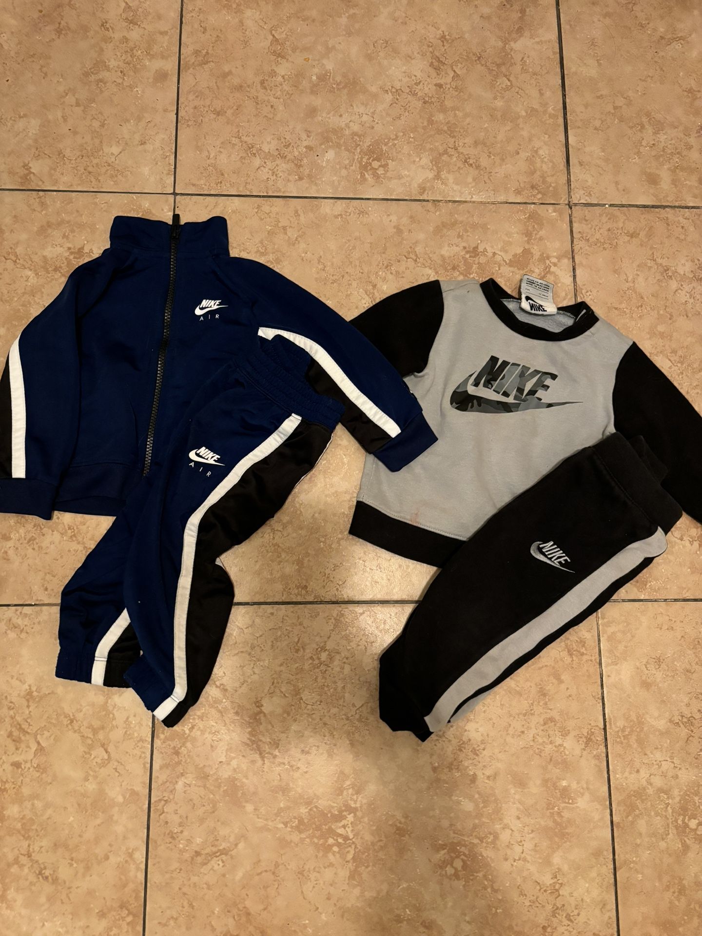 Nike Outfits Size 12 Months