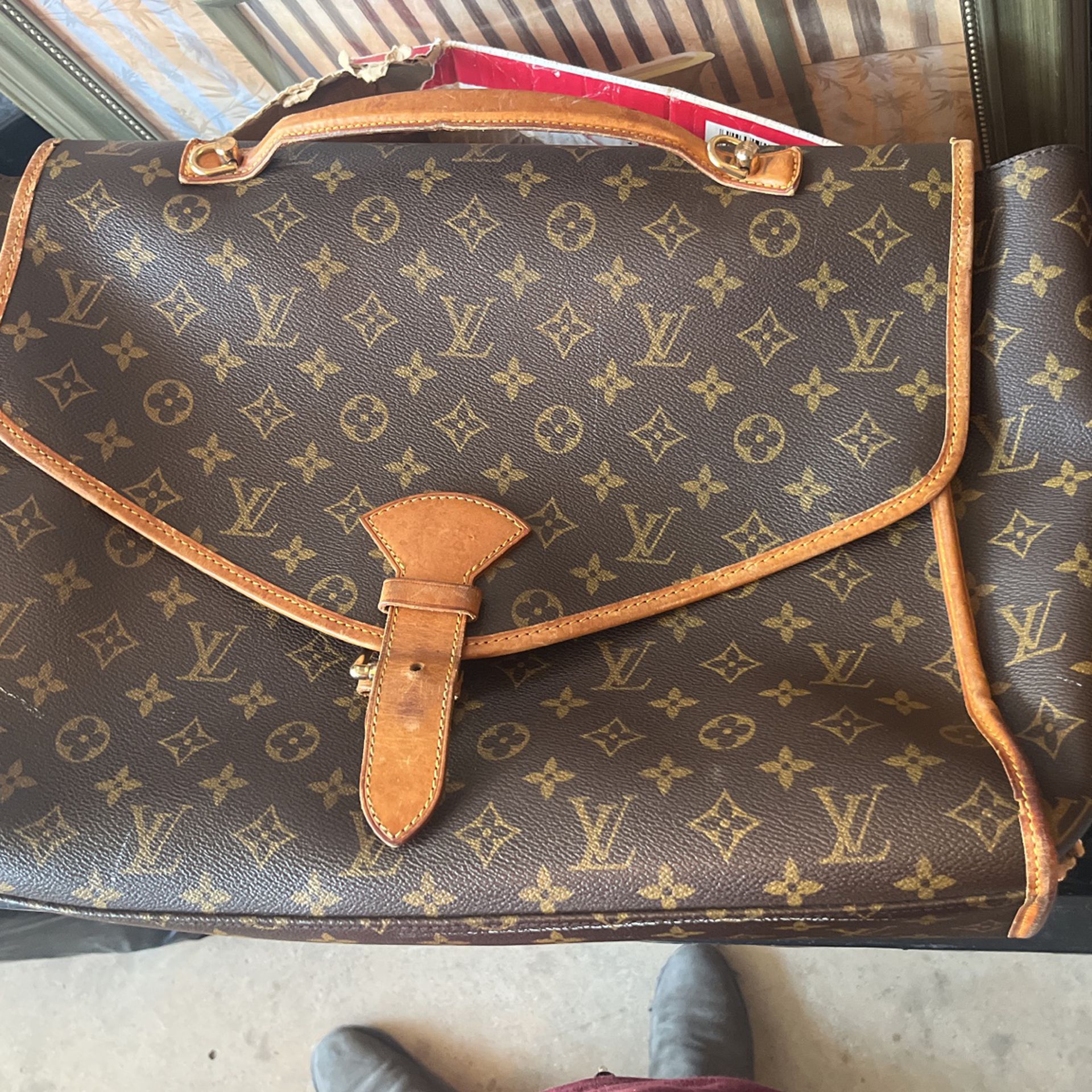 Louis Vuitton Vintage cycling Polo ( Used) for Sale in Dallas, TX - OfferUp