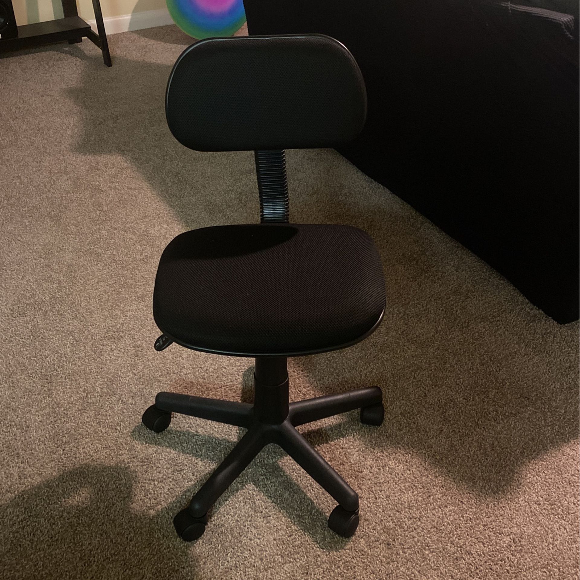 Computer Chair (selling ASAP)