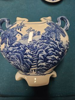 Decorative vases