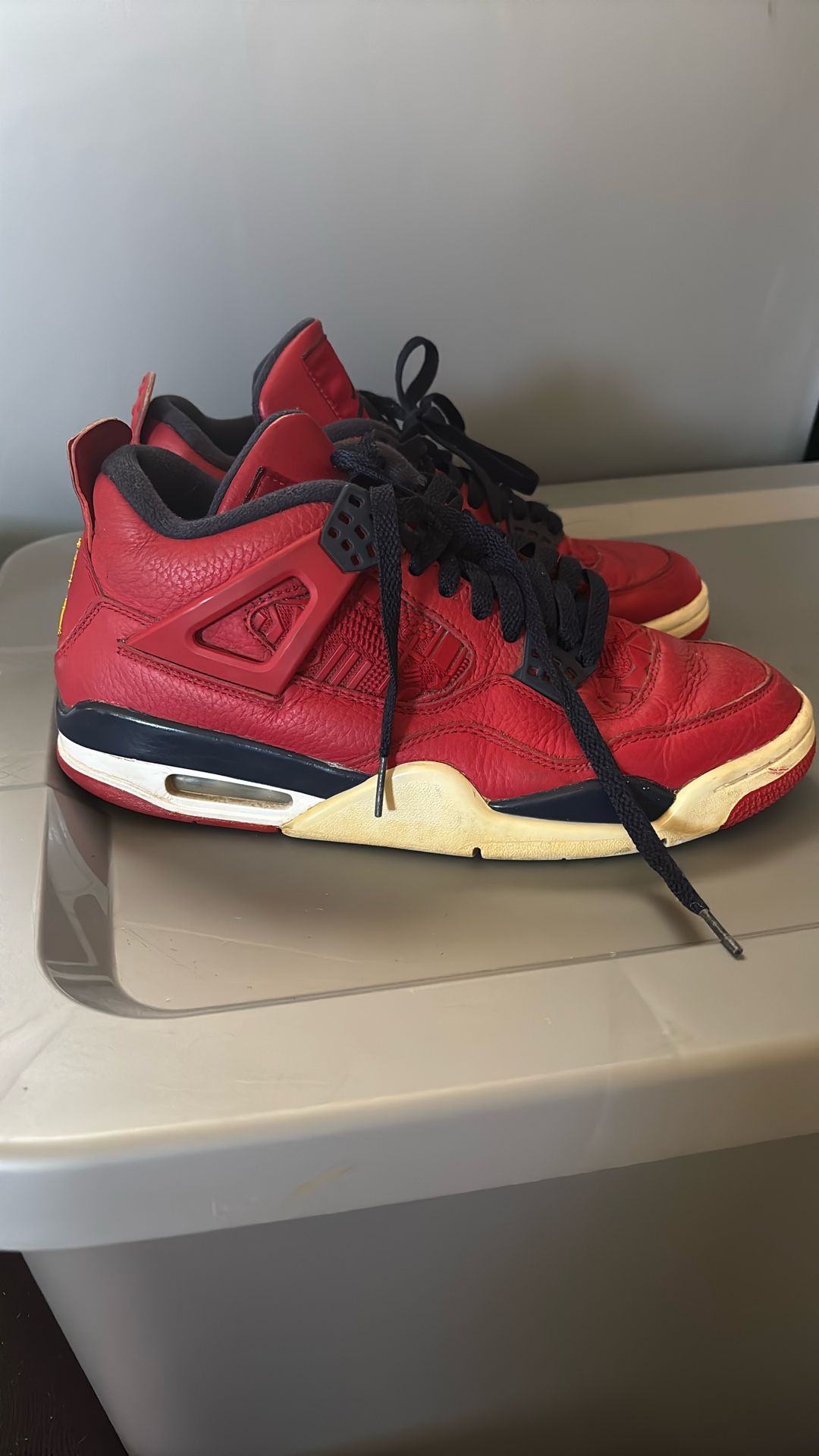 Nike Air Jordan 4 Retro