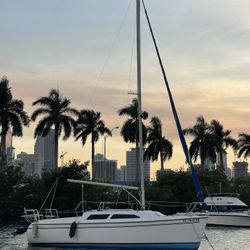 1998 Catalina 250 Sailboat 