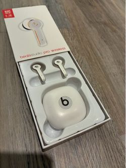 Beats wireless headphones