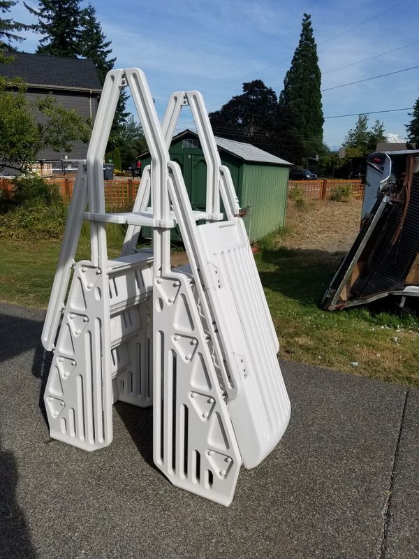 above ground pool ladder with locking gate