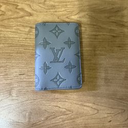 LV Wallet 
