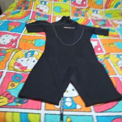 Akona Adventure Gear Surf Suite Size Medium Adult 