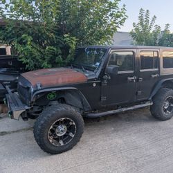 2008 JKU Parts Only