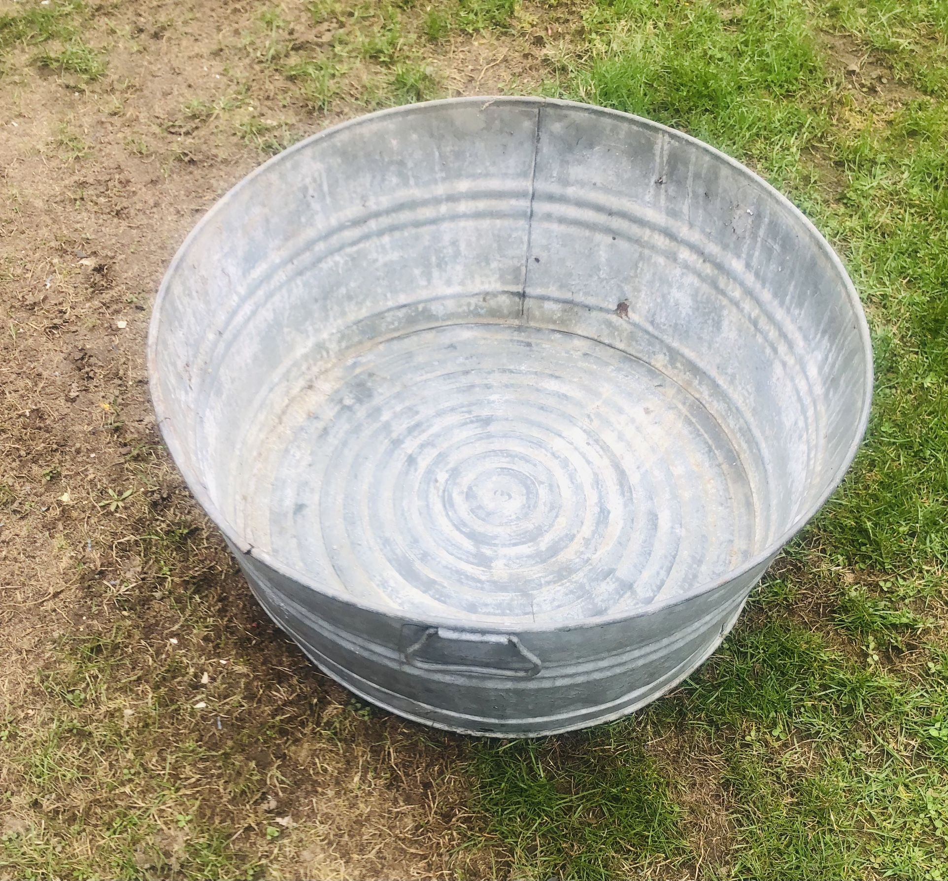 Primitive Wash Tub #3 No Holes? Great For Gardening Ect