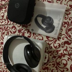 Beats Studio 3 Wireless (noise cancellation)