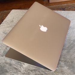 Apple MacBook Pro 15” Quad Core I7, 16GB Ram, 1 Terabyte  Ssd $375