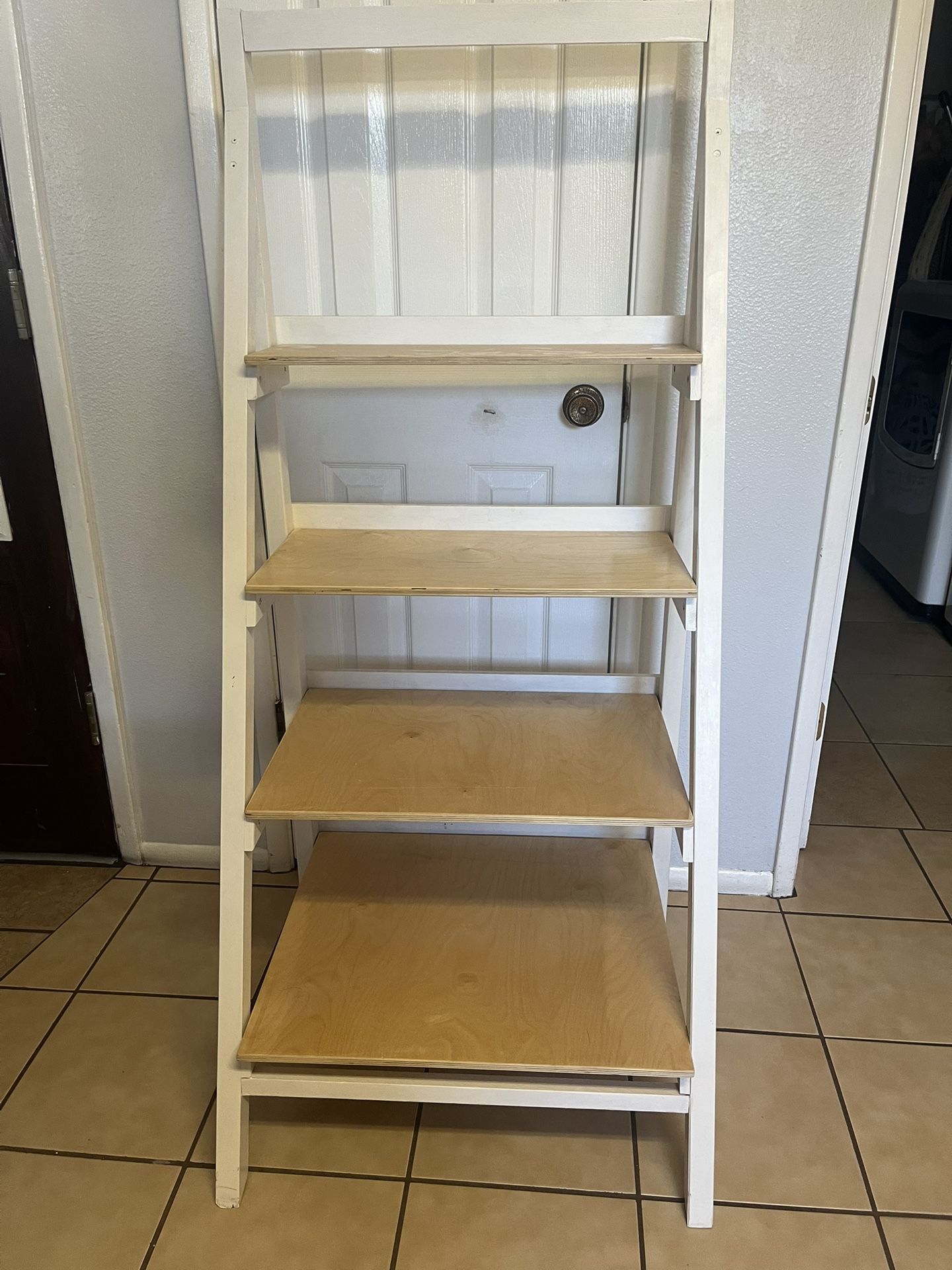 White Wooden Ladder Shelf