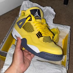 Jordan 4s 