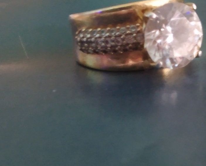 LARGE CZ RING SIZE 5