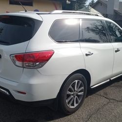 2016 Nissan Pathfinder 