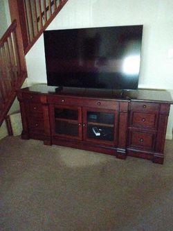 Tv console